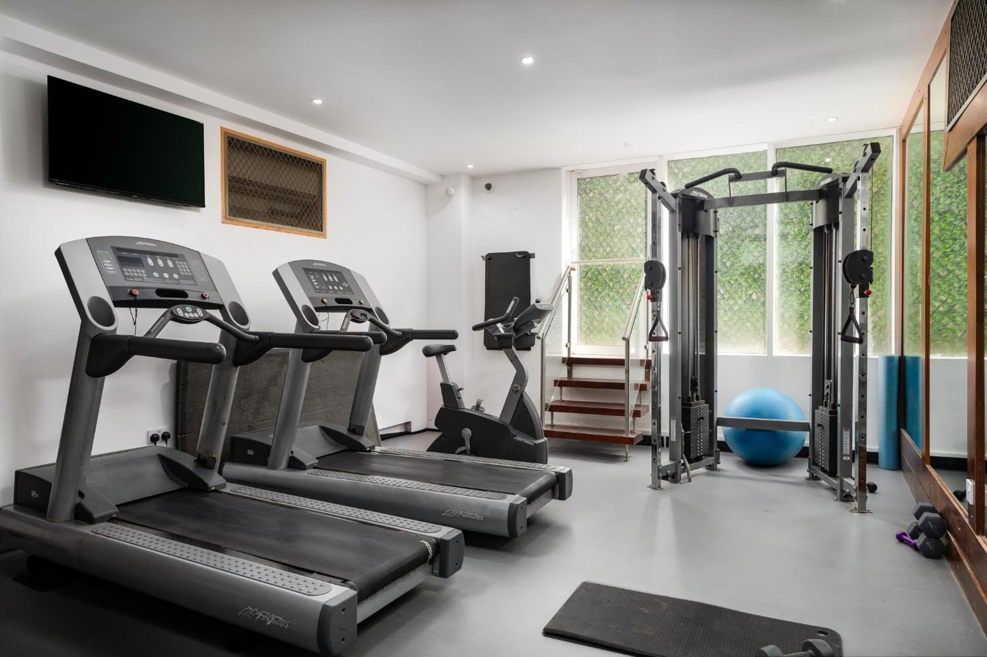 Stylish 2 Bed At Roland House Apartment *
